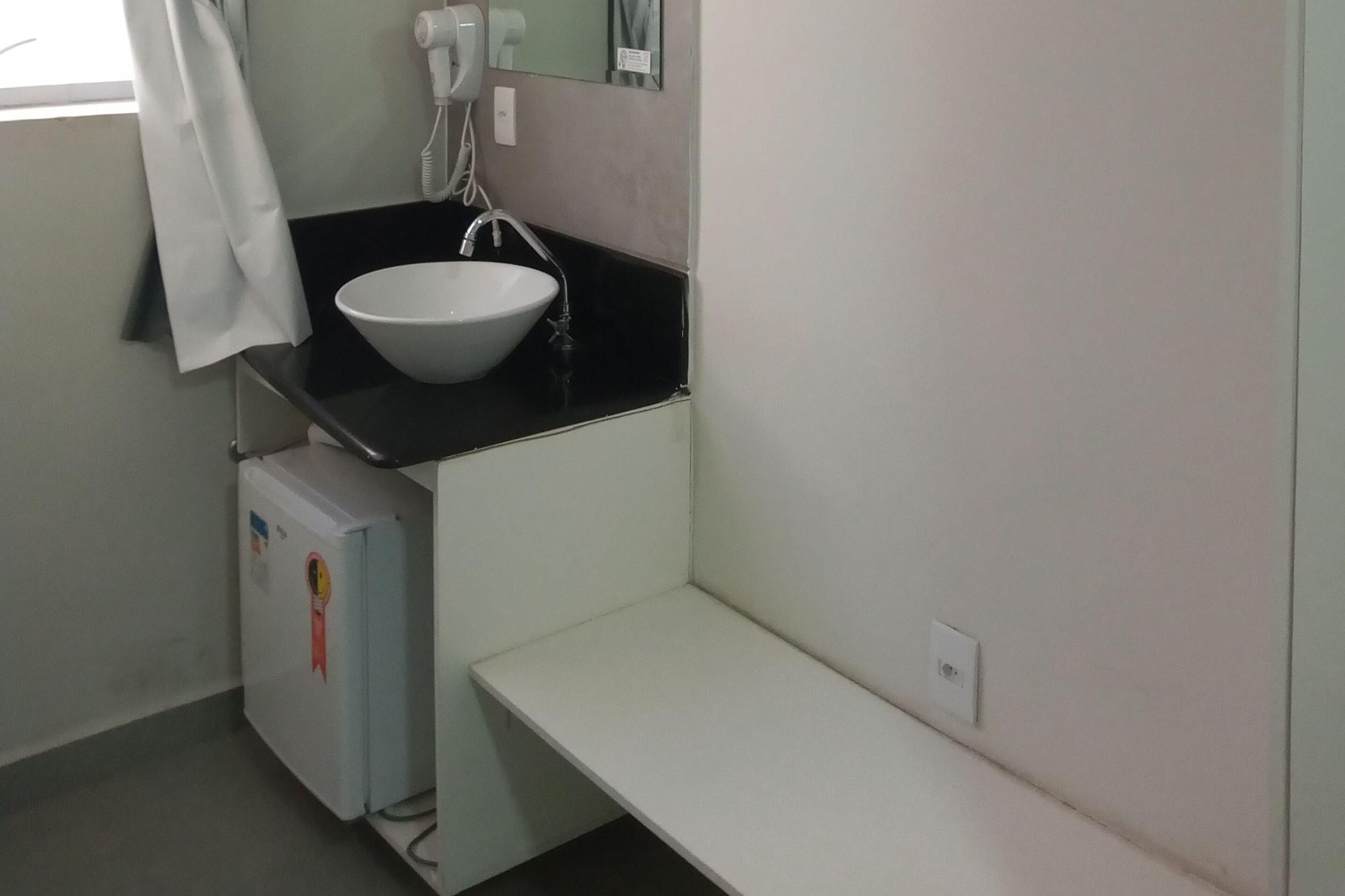 Compacto Hotel 3*