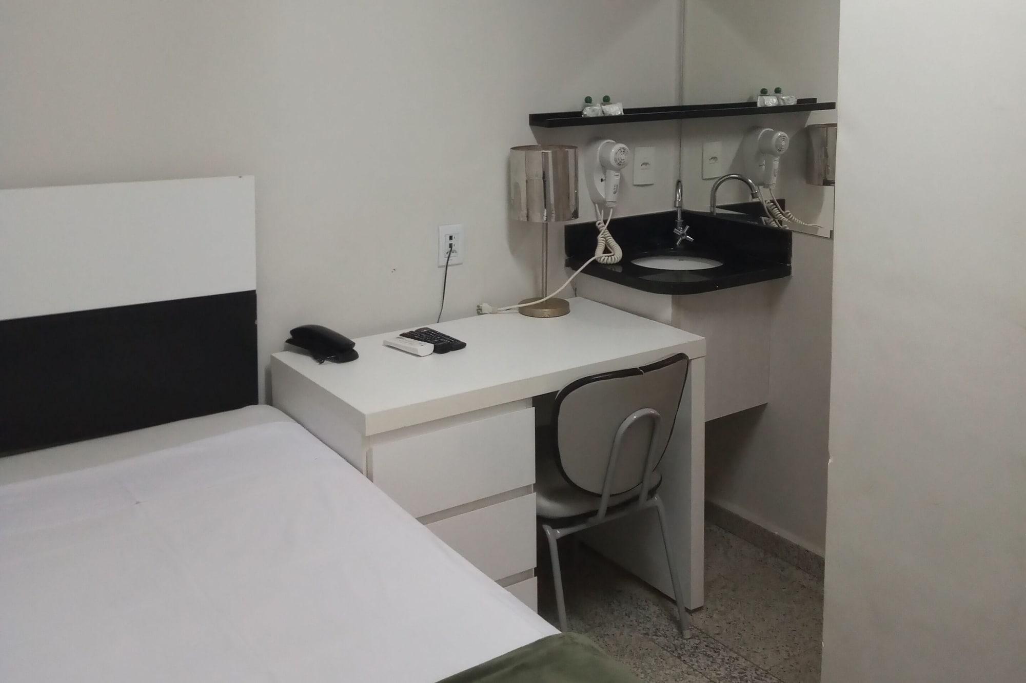 Compacto Hotel 3*