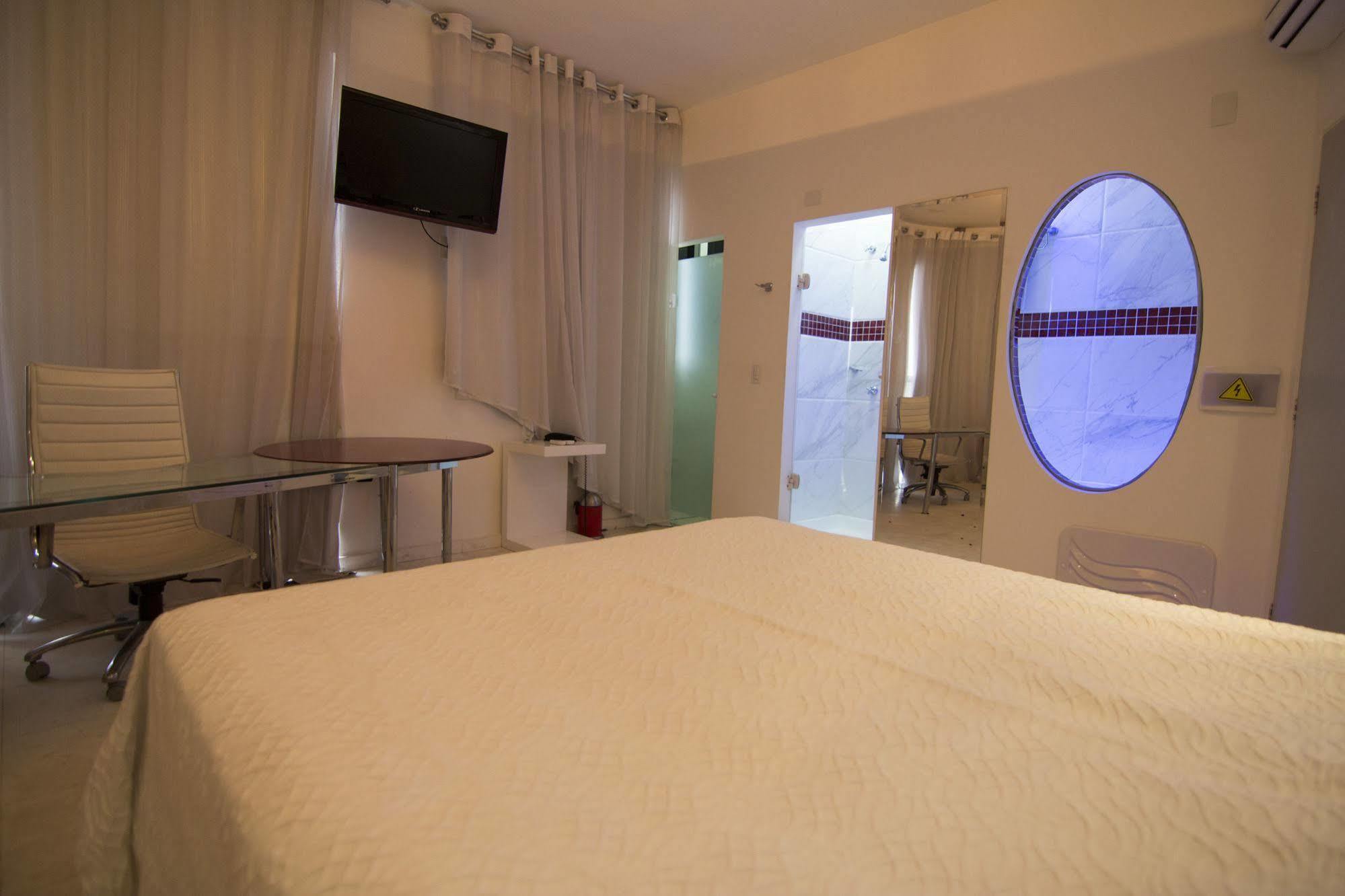 Compacto Hotel 3*